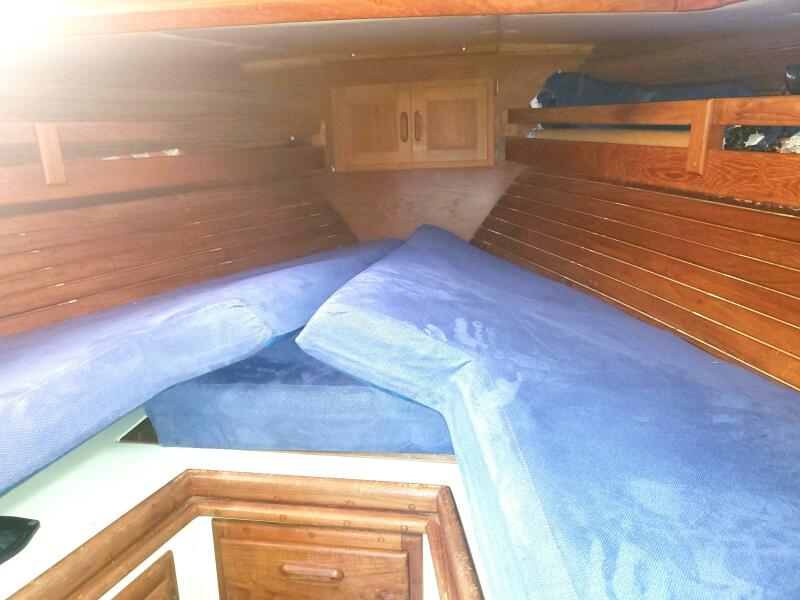 34' 1989 Pacific Seacraft Cutter