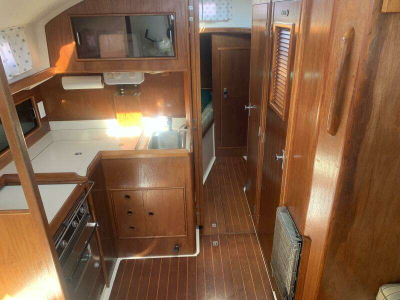Tiki 30ft Nonsuch Yacht For Sale