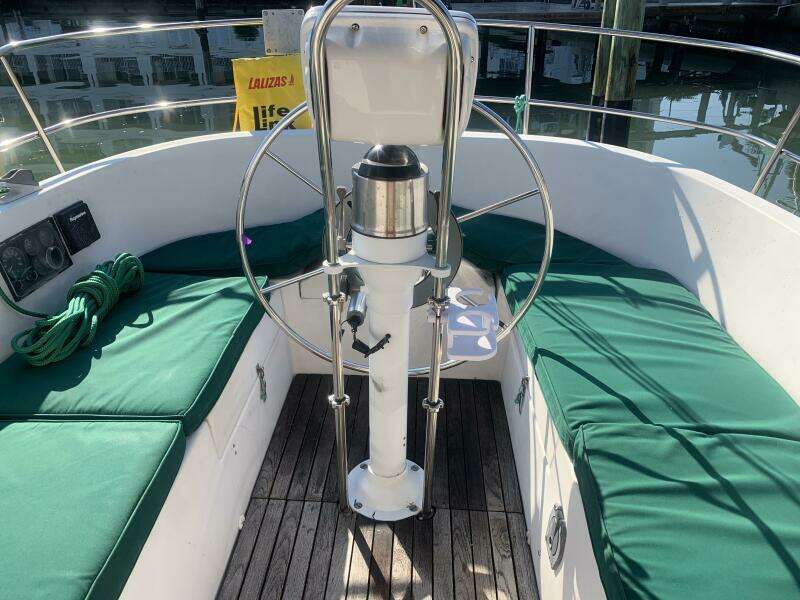 Tiki 30ft Nonsuch Yacht For Sale