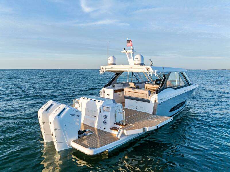 43ft Regal Yacht For Sale