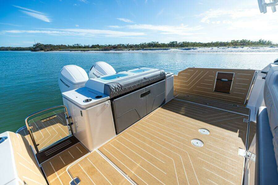 43ft Regal Yacht For Sale