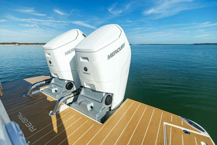 43ft Regal Yacht For Sale