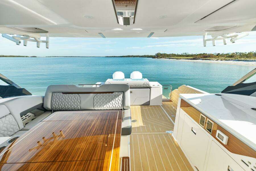 43ft Regal Yacht For Sale