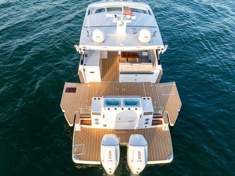 43ft Regal Yacht For Sale