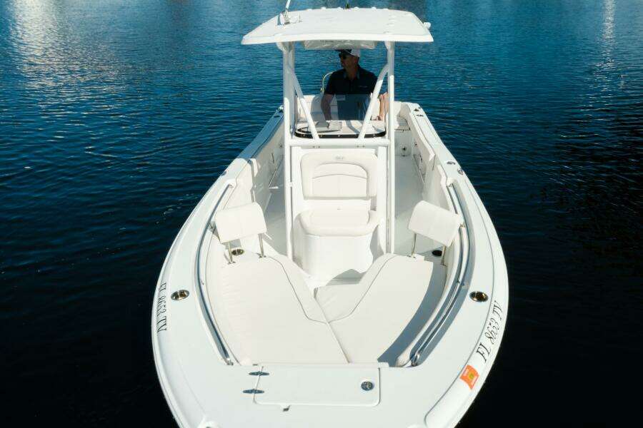 234 Ultra 23ft Sea Hunt Yacht For Sale