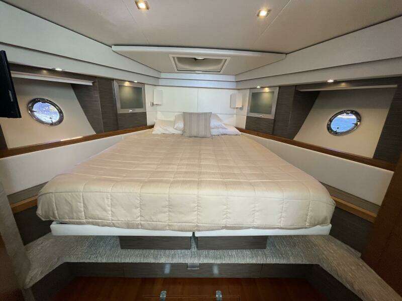 BAR DOG 53ft Tiara Yachts Yacht For Sale