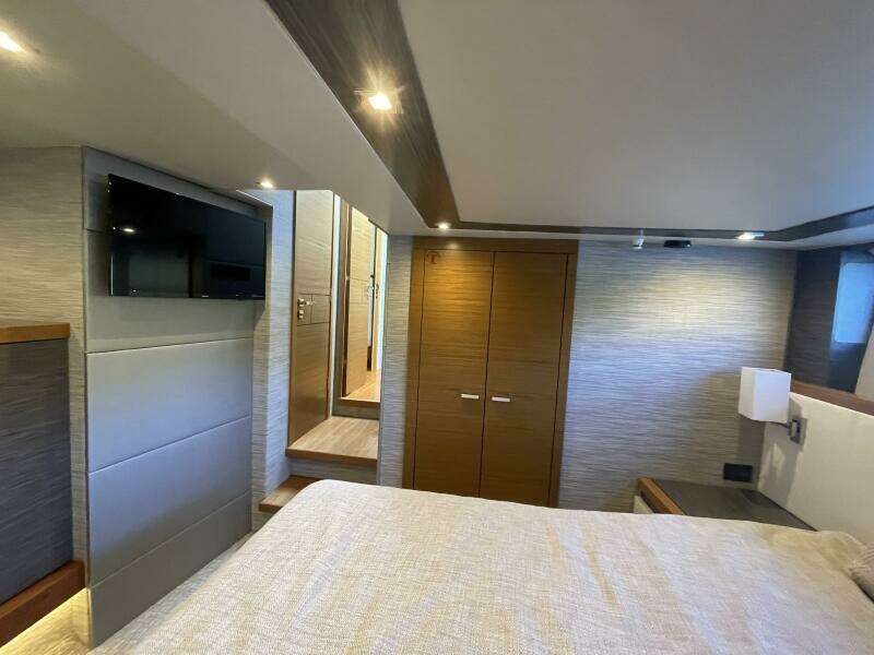 BAR DOG 53ft Tiara Yachts Yacht For Sale