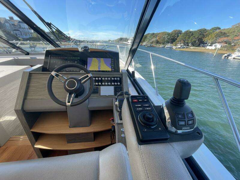 BAR DOG 53ft Tiara Yachts Yacht For Sale