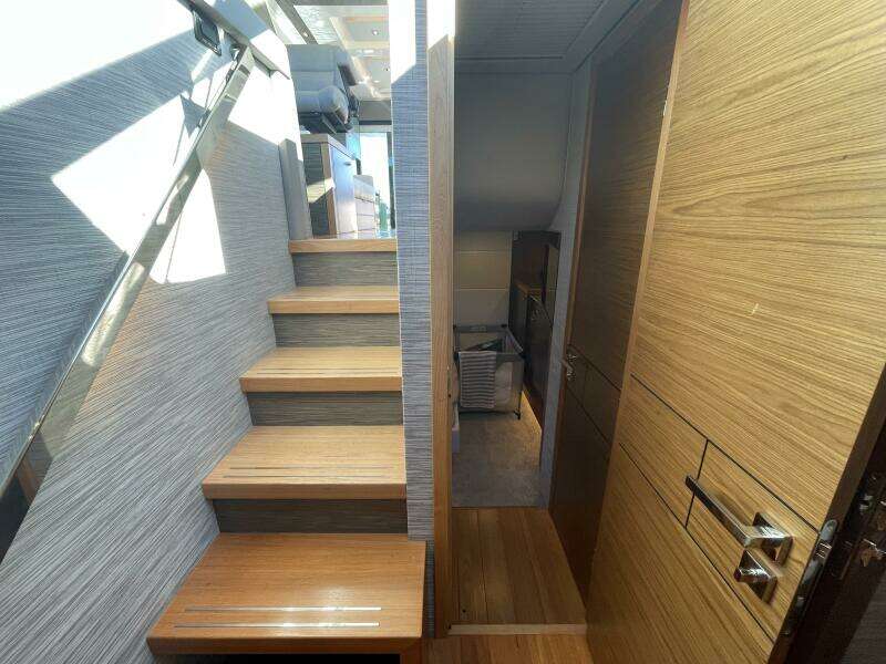 BAR DOG 53ft Tiara Yachts Yacht For Sale