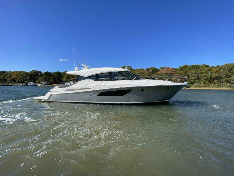 BAR DOG 53ft Tiara Yachts Yacht For Sale