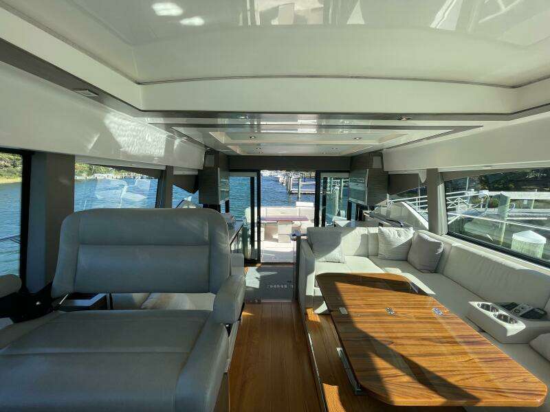 BAR DOG 53ft Tiara Yachts Yacht For Sale