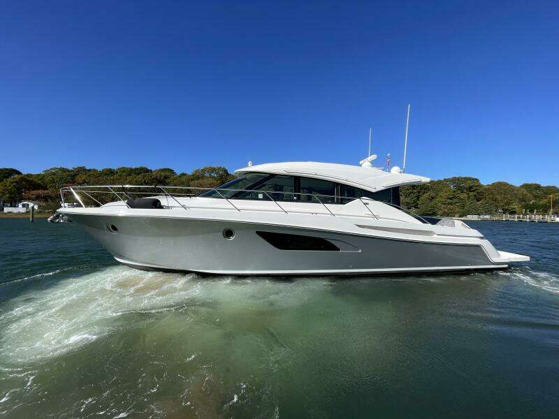 BAR DOG 53ft Tiara Yachts Yacht For Sale