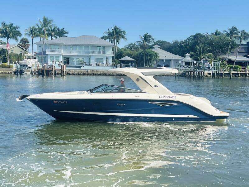 LEMONADE 31ft Sea Ray Yacht For Sale