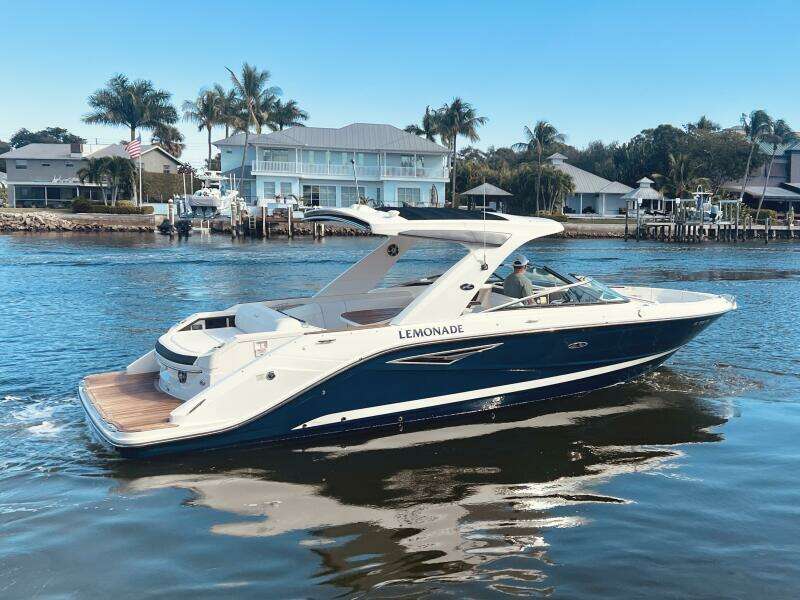 LEMONADE 31ft Sea Ray Yacht For Sale