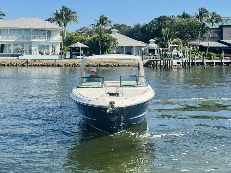 LEMONADE 31ft Sea Ray Yacht For Sale