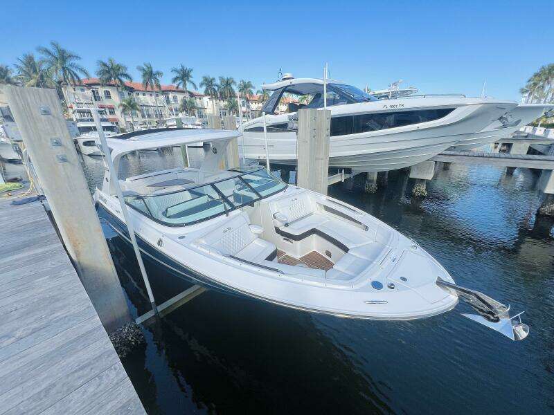 LEMONADE 31ft Sea Ray Yacht For Sale