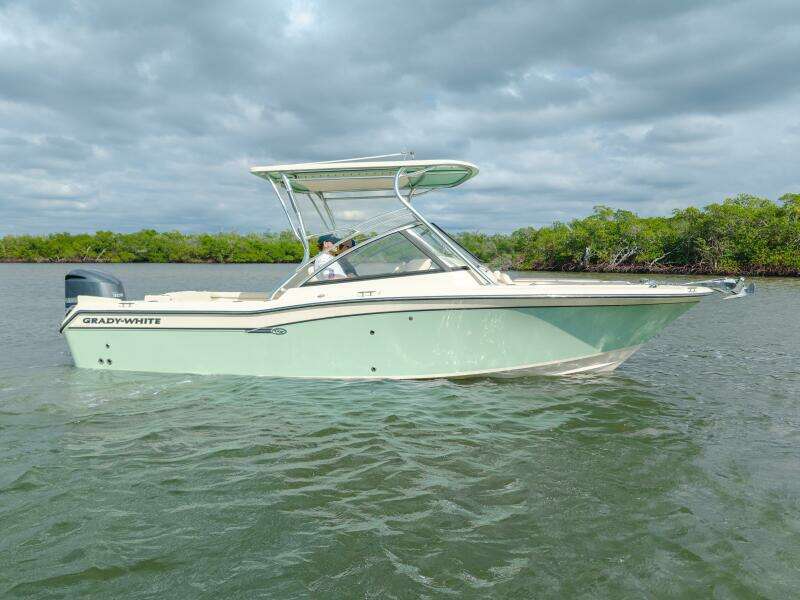 25ft Grady White Yacht For Sale