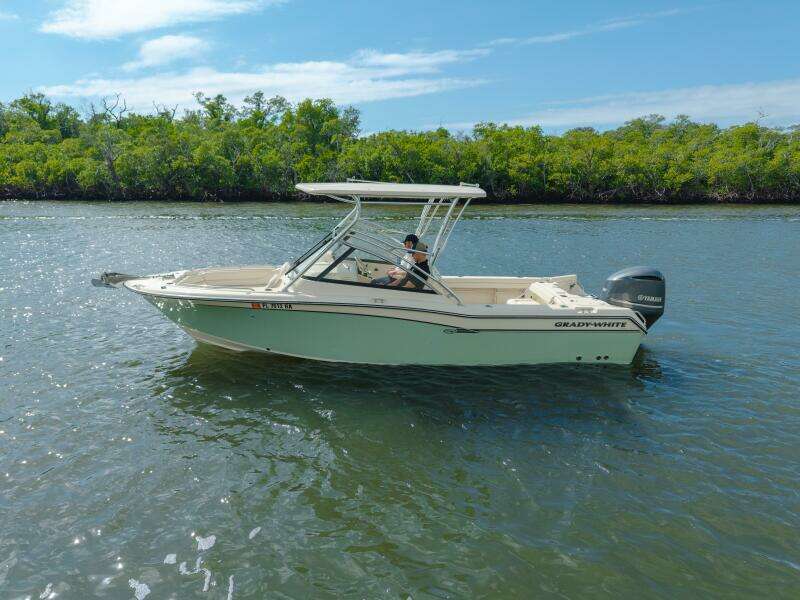 25ft Grady White Yacht For Sale