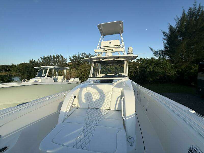 37ft Edgewater Yacht For Sale