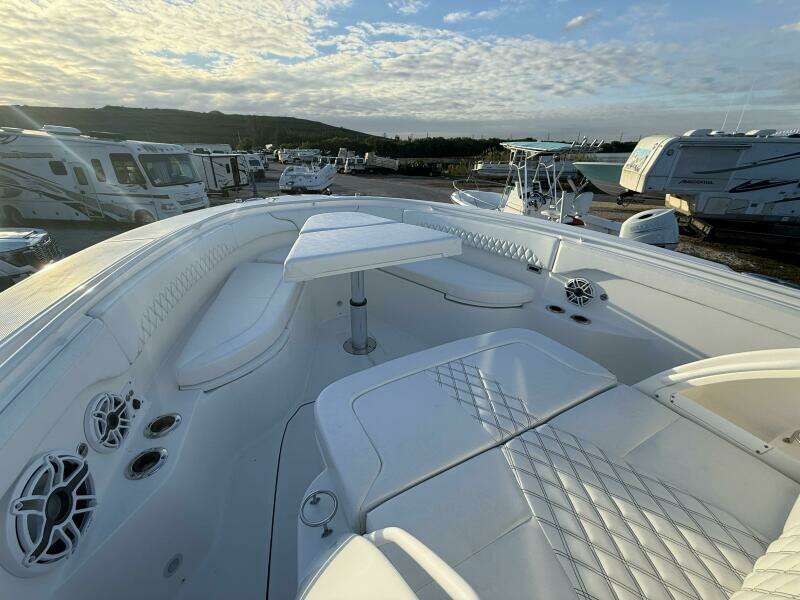 37ft Edgewater Yacht For Sale