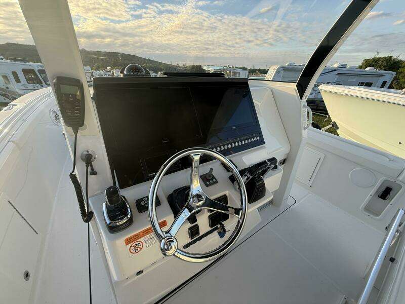 37ft Edgewater Yacht For Sale