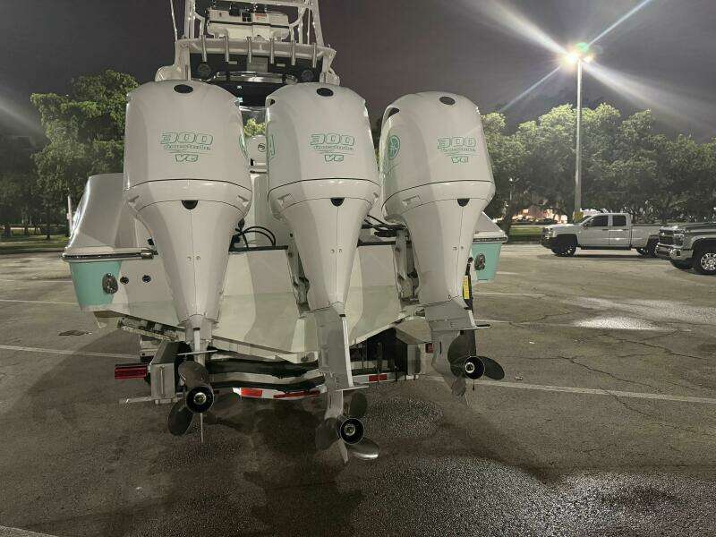 37ft Edgewater Yacht For Sale