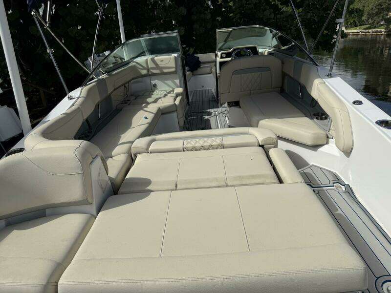 27ft Regal Yacht For Sale