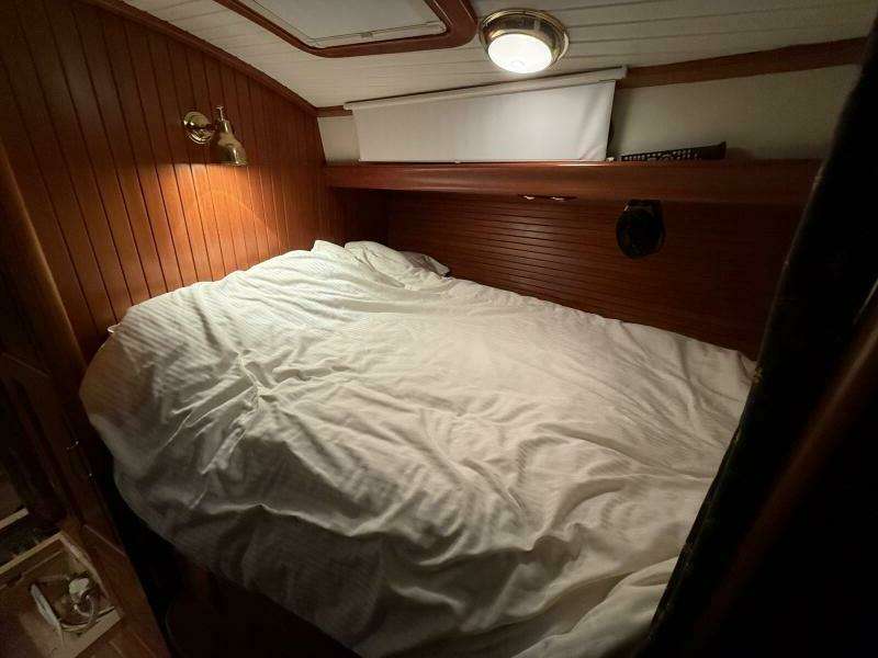 Fleur De Lys 43ft Hans Christian Yacht For Sale