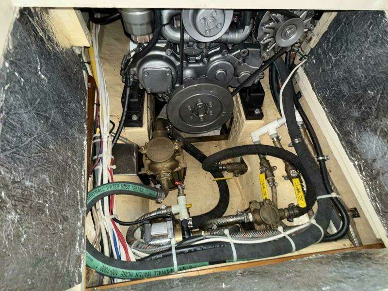 Fleur De Lys 43ft Hans Christian Yacht For Sale