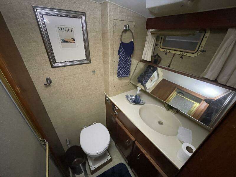 40ft Egg Harbor Yacht For Sale