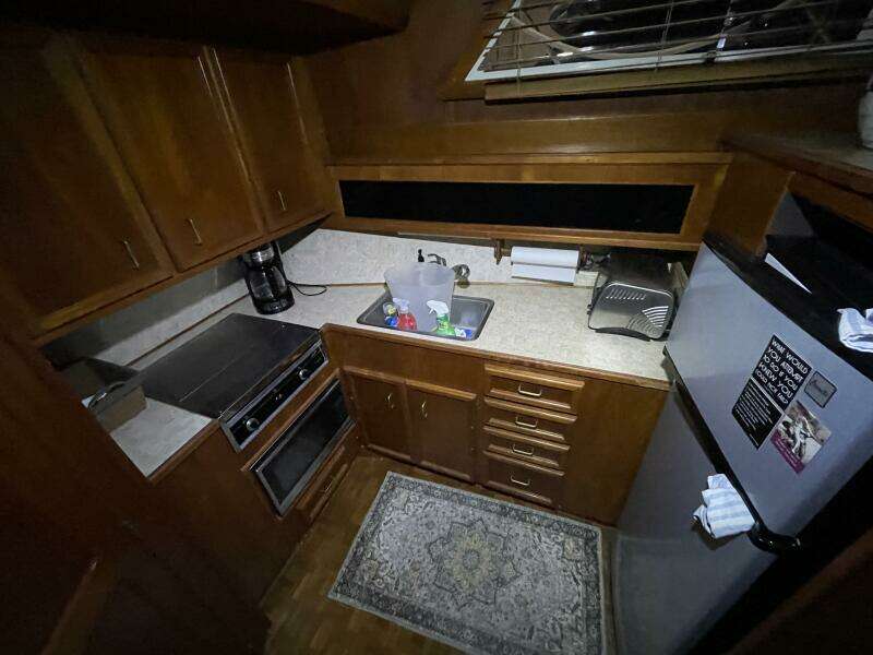 40ft Egg Harbor Yacht For Sale