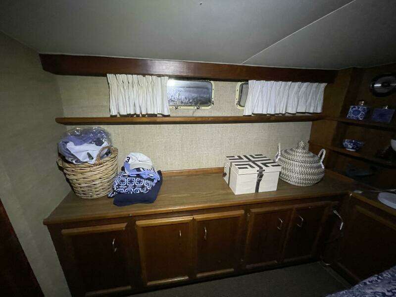 40ft Egg Harbor Yacht For Sale