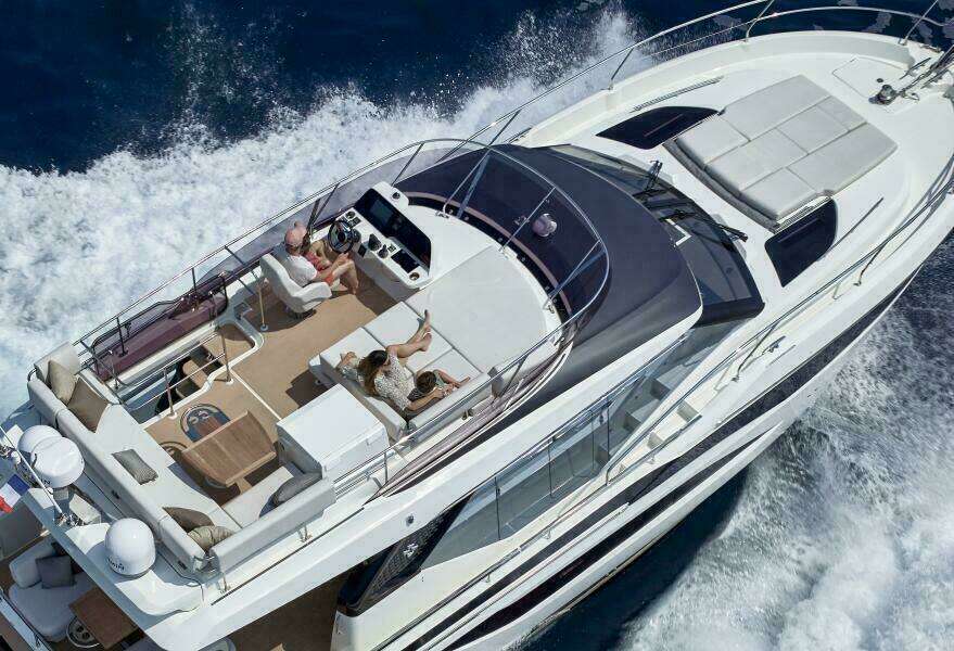 2026 49 Prestige F4 Flybridge - Flybridge Overview Sistership