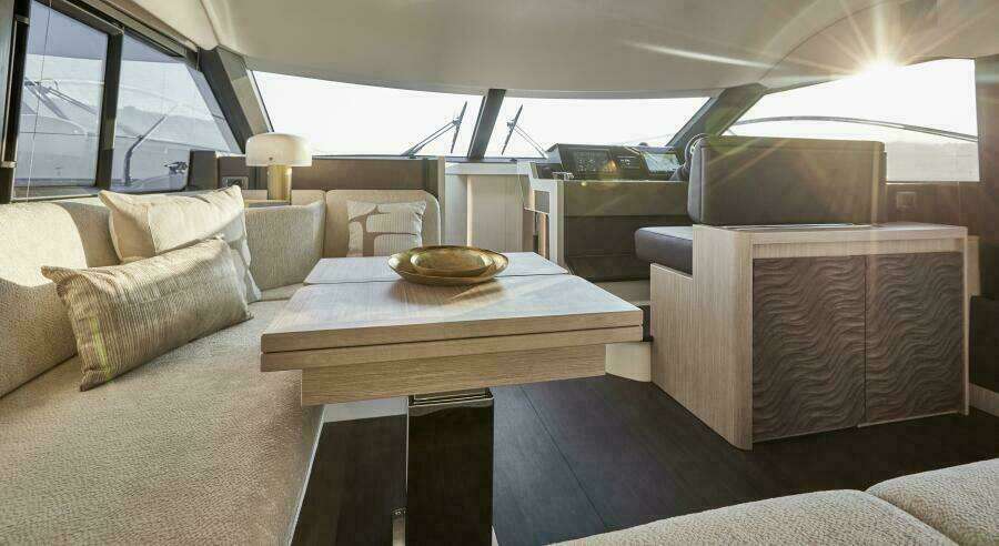 2026 49 Prestige F4 Flybridge - Salon/Dinette Sistership