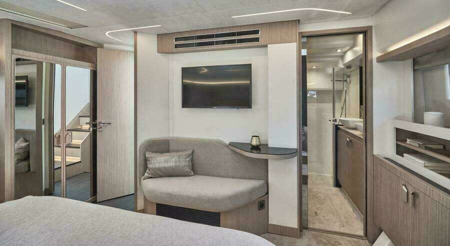 2026 49 Prestige F4 Flybridge - Master Stateroom Sistership