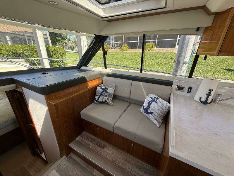 40ft Riviera Yacht For Sale