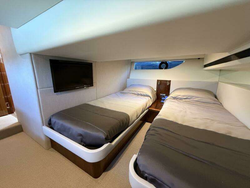 40ft Riviera Yacht For Sale