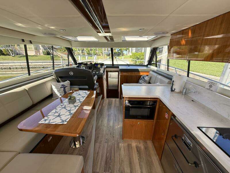 40ft Riviera Yacht For Sale