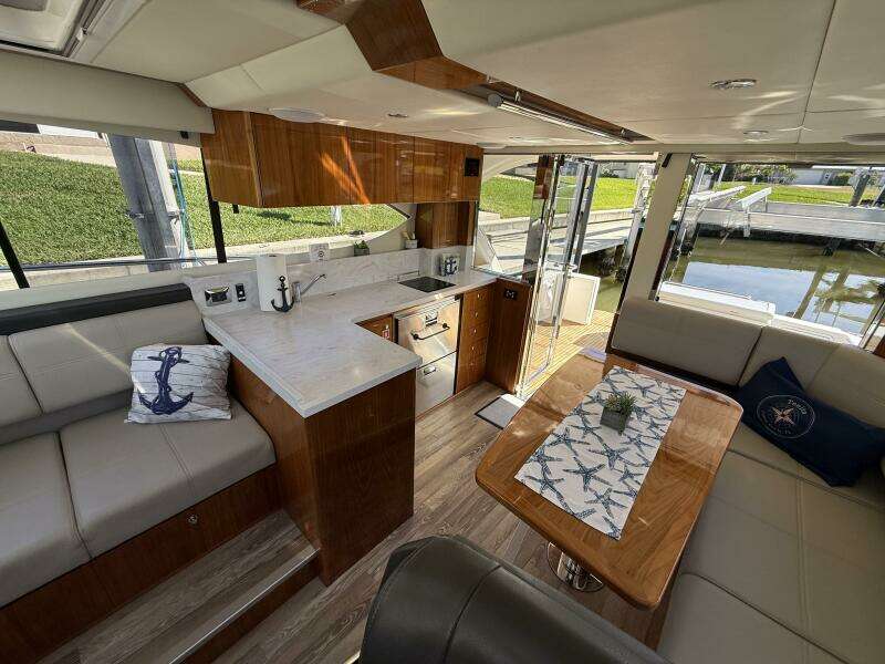 40ft Riviera Yacht For Sale