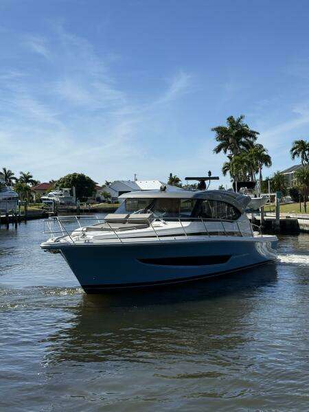 40ft Riviera Yacht For Sale