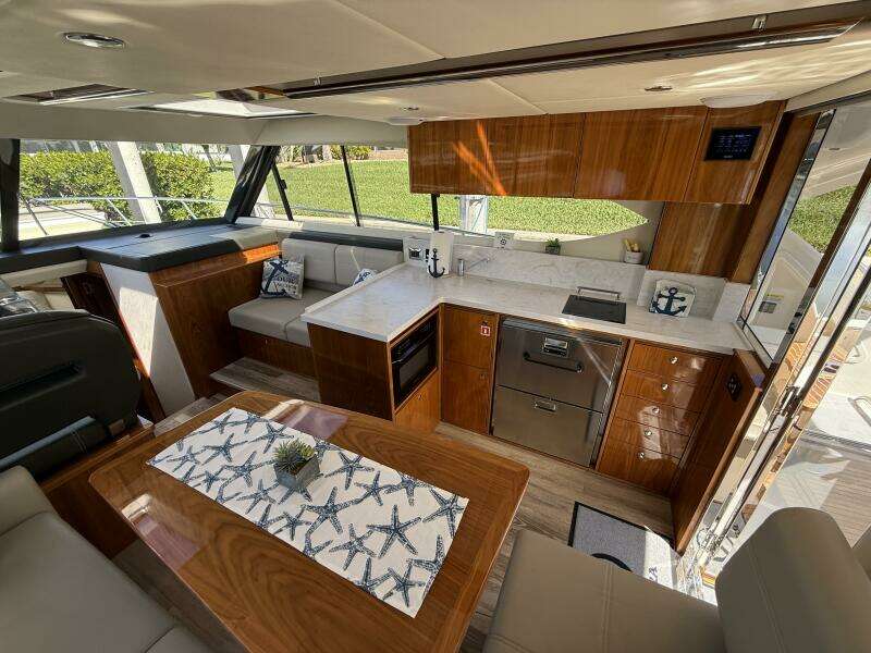 40ft Riviera Yacht For Sale