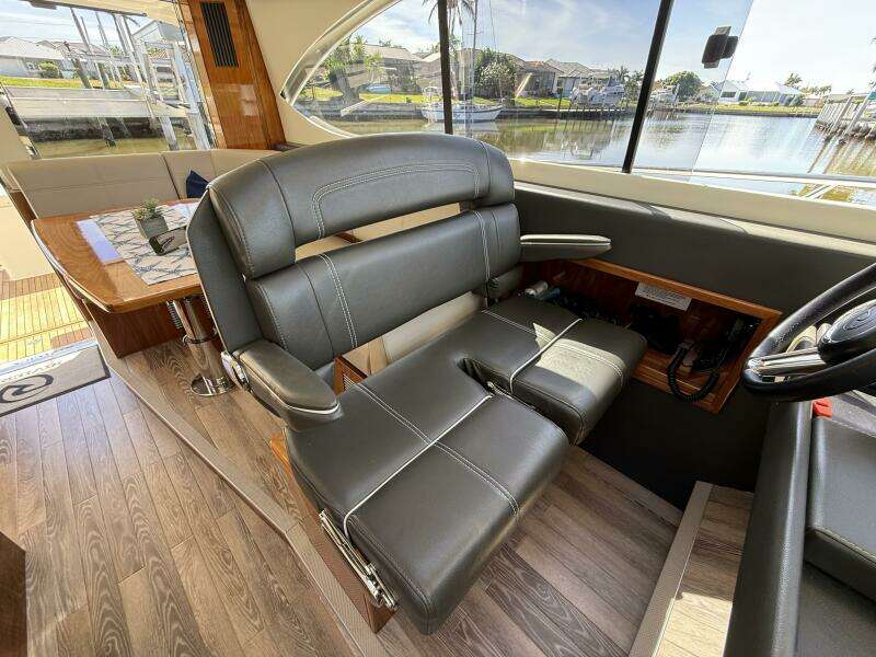 40ft Riviera Yacht For Sale