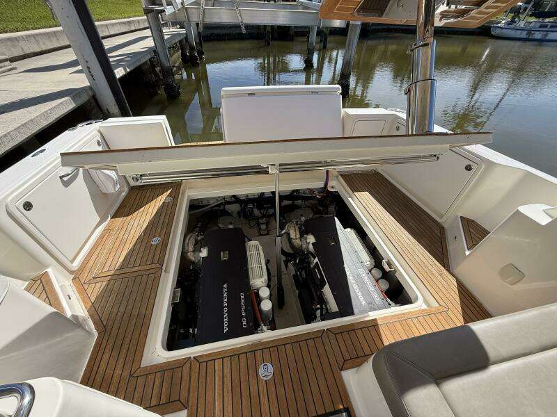 40ft Riviera Yacht For Sale