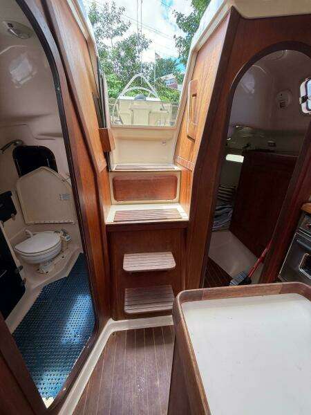 Paper Chase 34ft Hunter Yacht For Sale