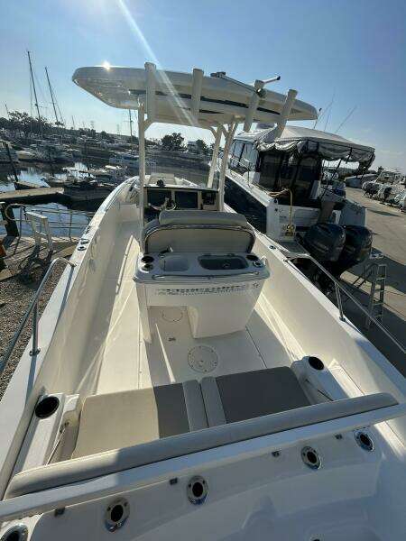 27ft Boston Whaler Yacht For Sale