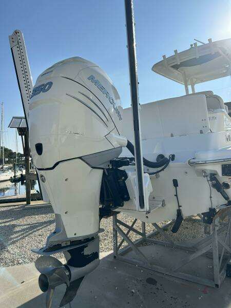 27ft Boston Whaler Yacht For Sale
