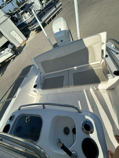27ft Boston Whaler Yacht For Sale