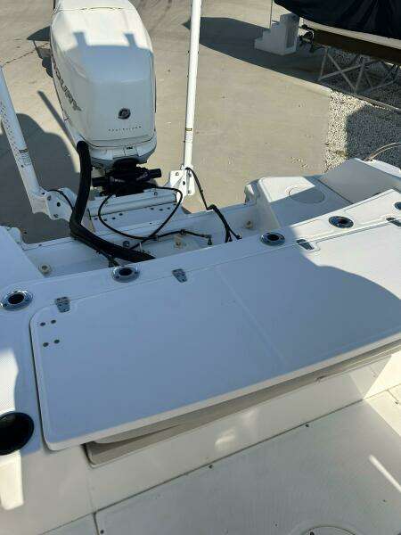 27ft Boston Whaler Yacht For Sale