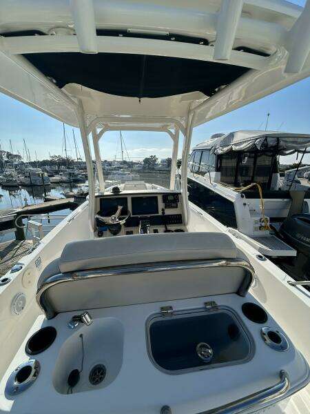 27ft Boston Whaler Yacht For Sale