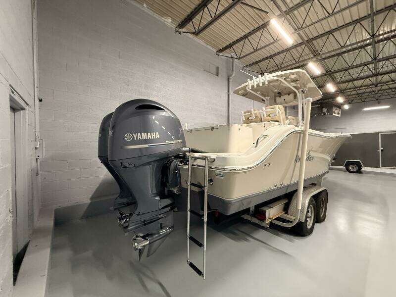 28ft NauticStar Yacht For Sale